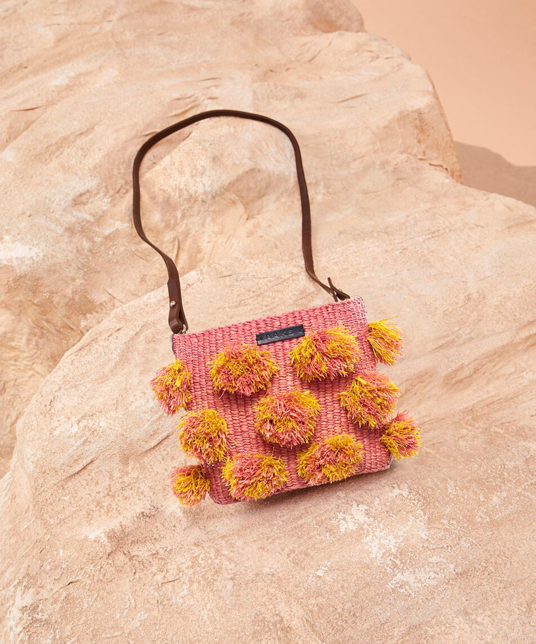 Straw clutch 2025 with pom poms