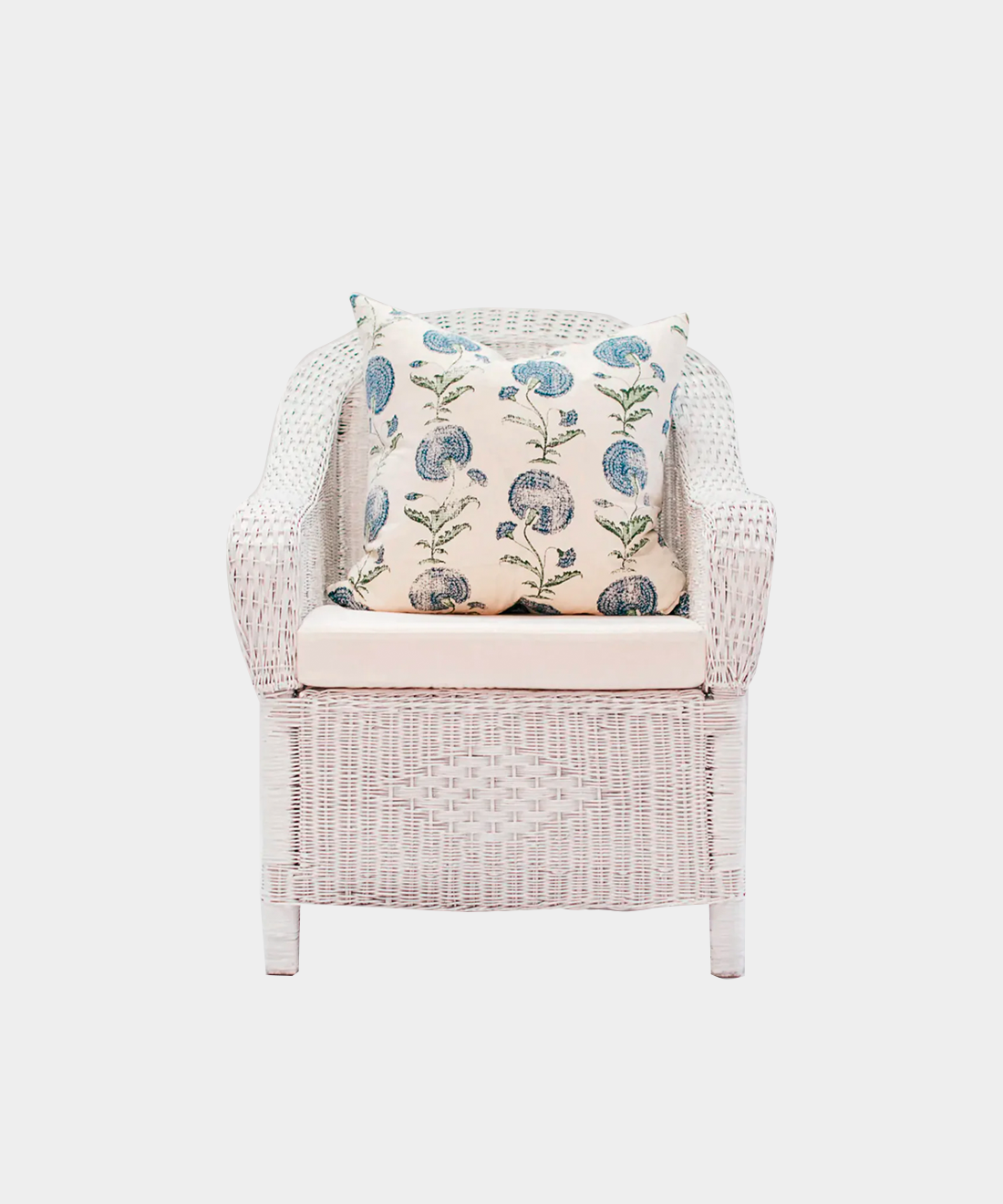 White cane best sale outdoor chairs