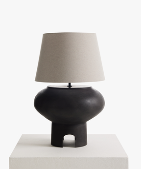 Arch Table Lamp in Black