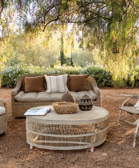 Round Traditional Coffee Table